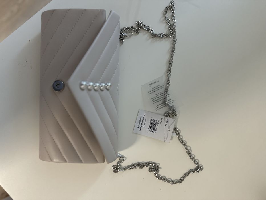 Geanta tip plic nou cu eticheta