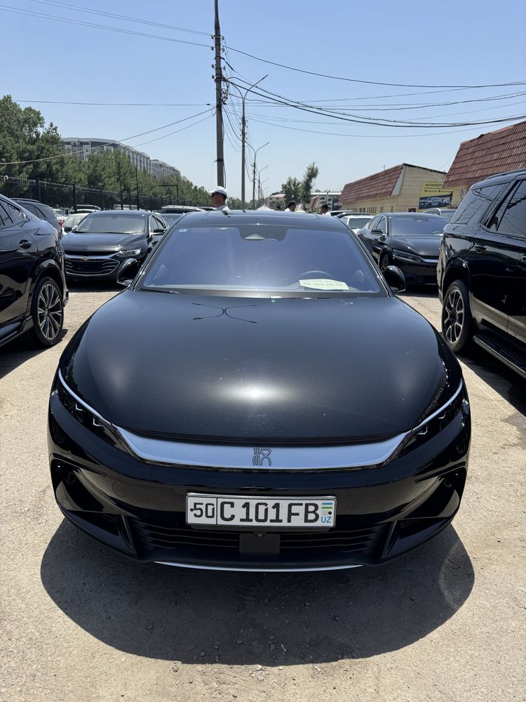 Byd han sotiladi 2022 yil kiraskasi toza holati idyal murojat uchun ..