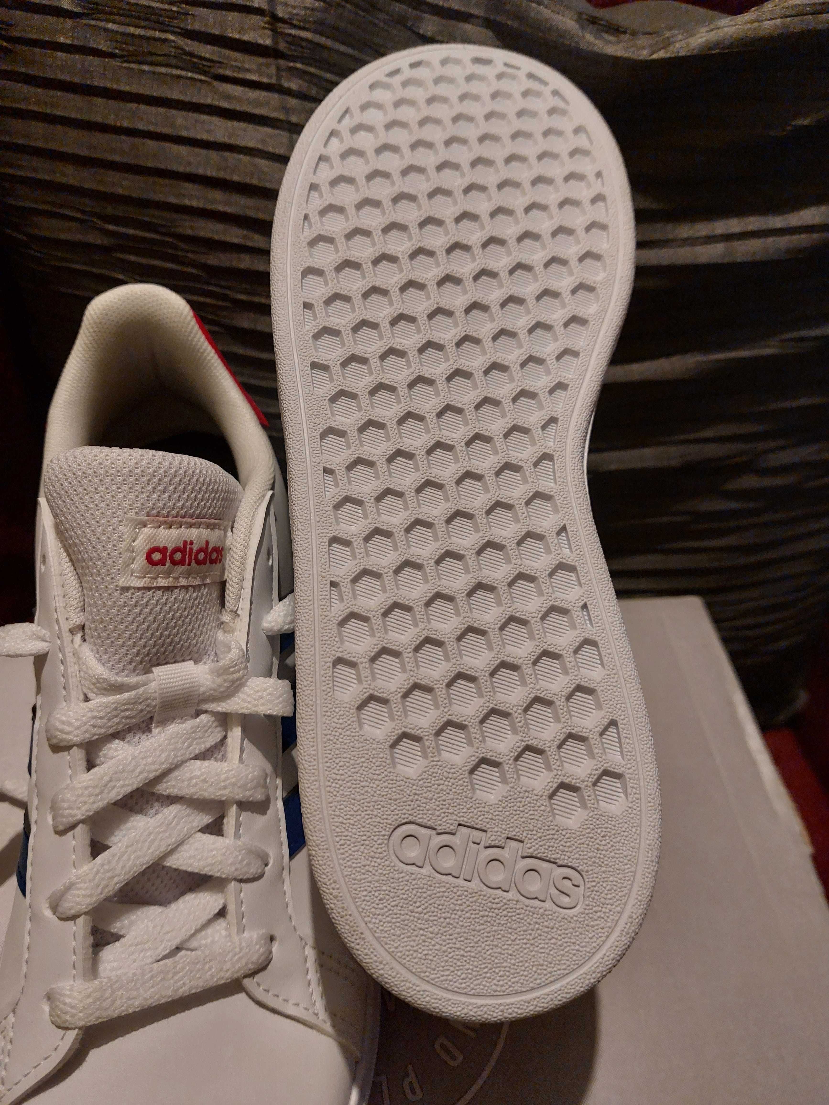 Маратонки adidas