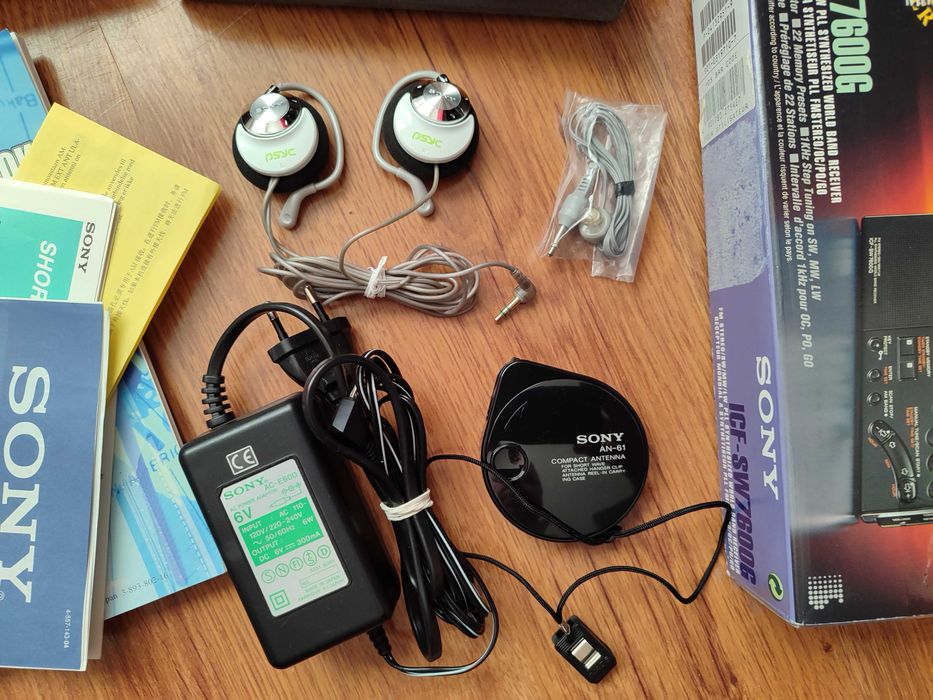 Радио Sony ICF-SW7600G FM Stereo/SW/MW/LW PLL World Radio.