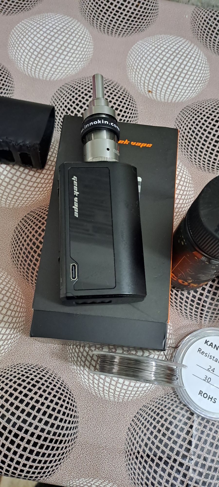 Vând geek vape 200w