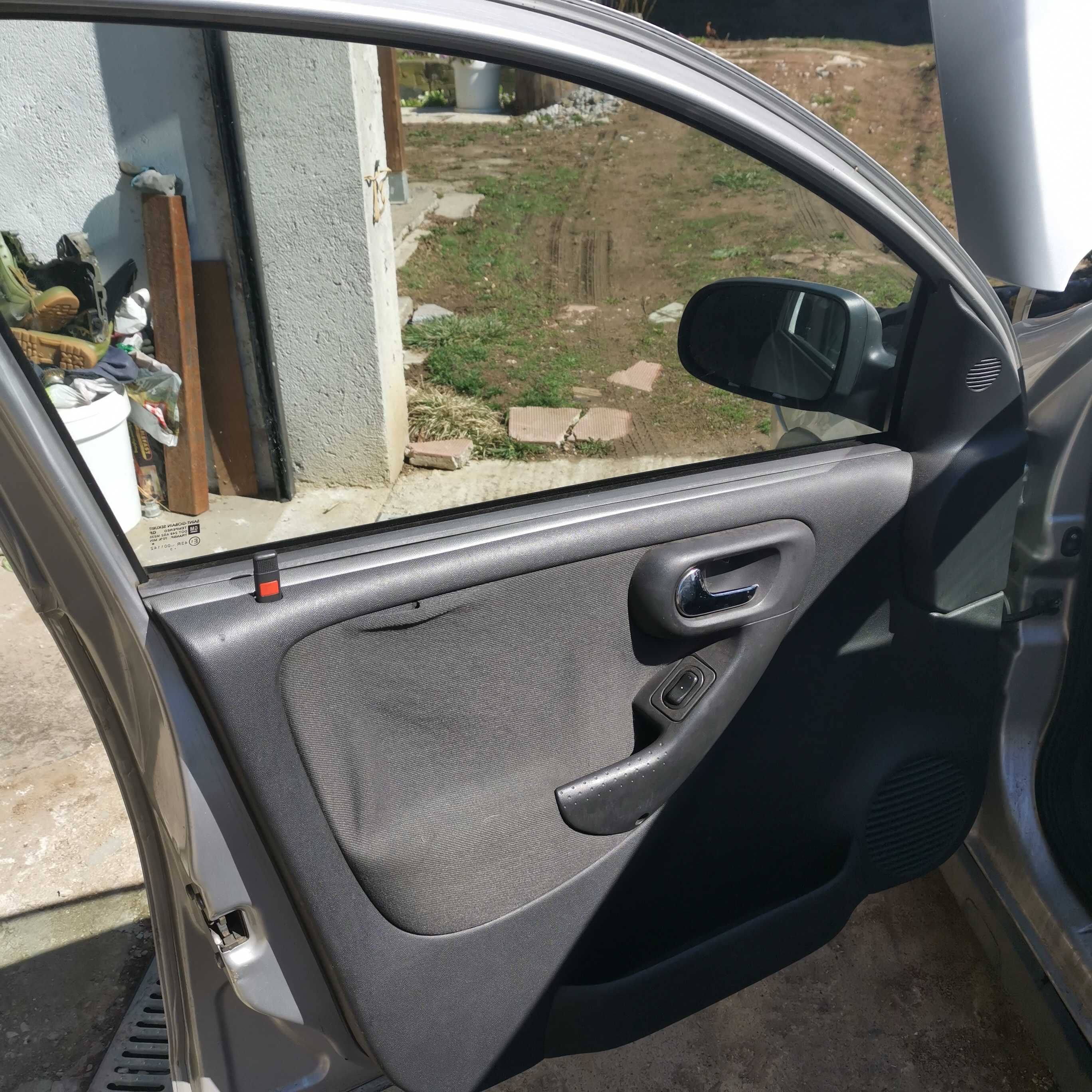 Опел корса 1.0 opel corsa на части