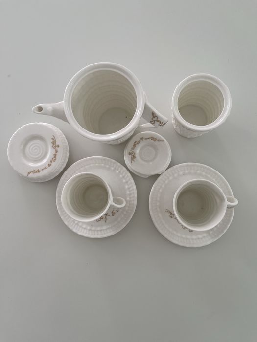 Set de cafea *Inimioare*. Porțelan.