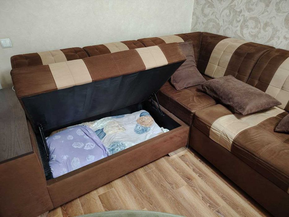 Большой угловой(г-образный) диван - кровать в гостиную (зал)