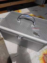 Алуминиево куфарче с два ключа