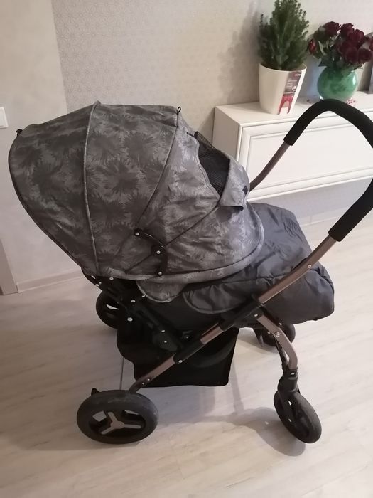 Продам коляску зима-лето