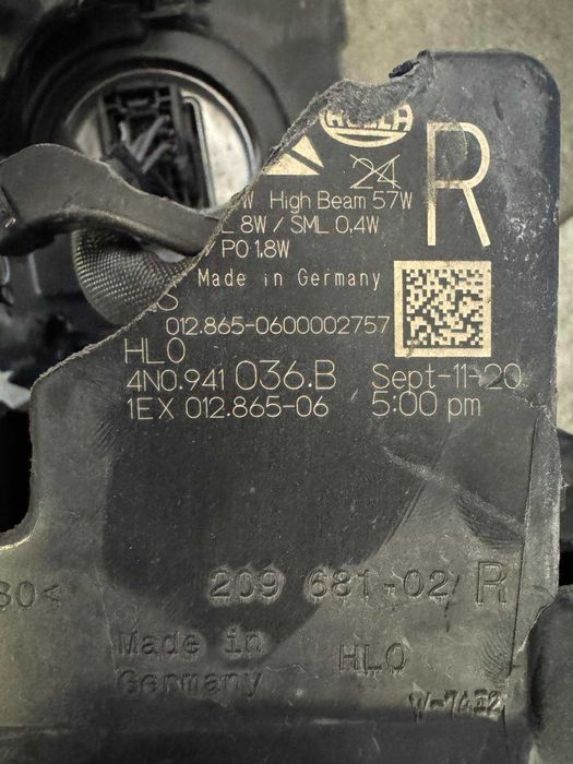 аudi а8 2018 - 2021 десен фар oem:4n0941036