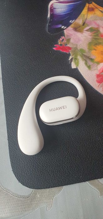Безжична слушалкa HUAWEI FreeArc,сива само една!