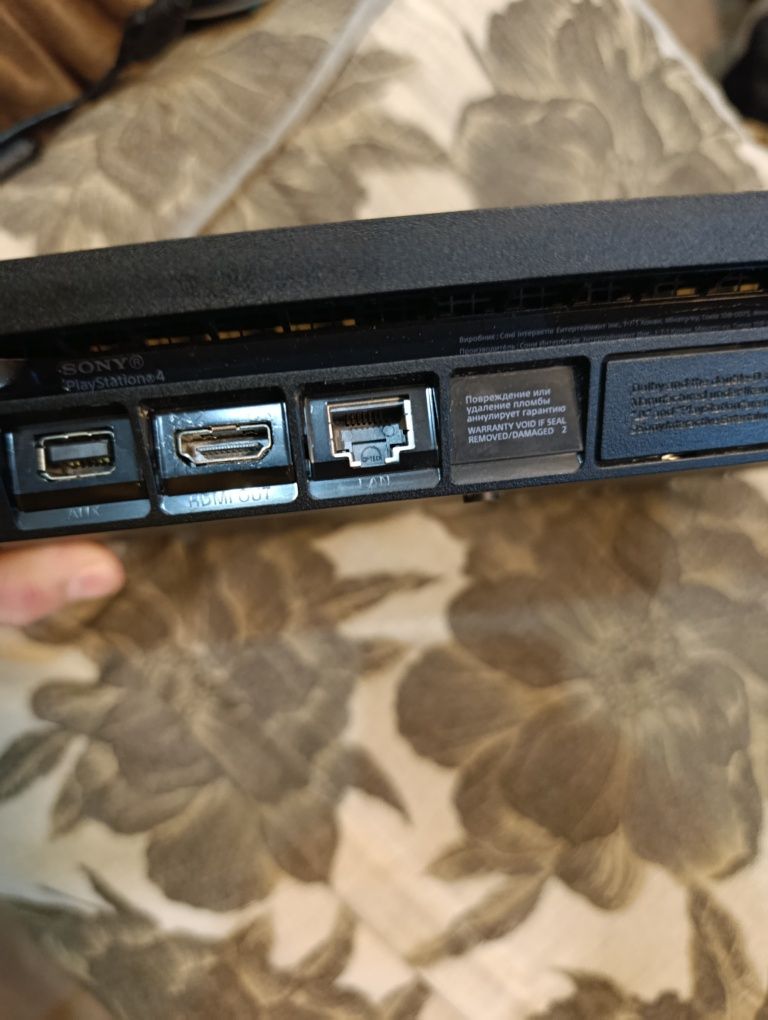 Ps 4 slim без игр.