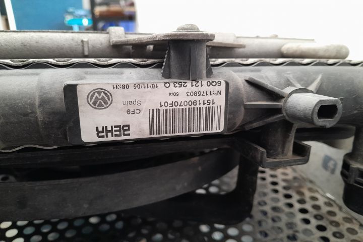 Radiator apa racire motor 1.2 AZQ 6Q0121253Q Volkswagen VW Polo 4 9N
