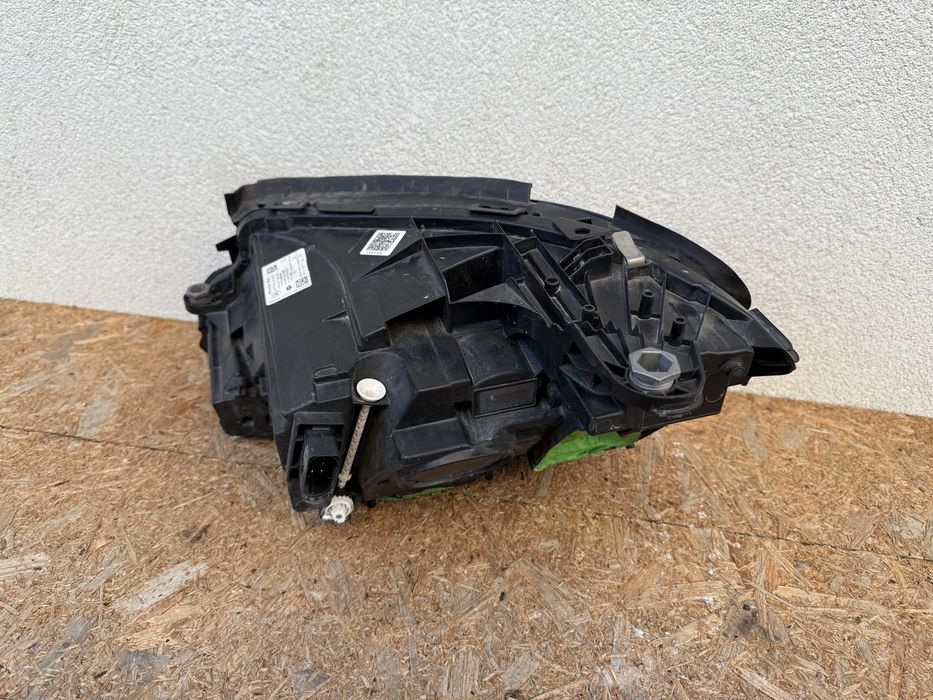 Far dreapta Mercedes E Class w213 Full LED MultiBeam Blue Line Origine