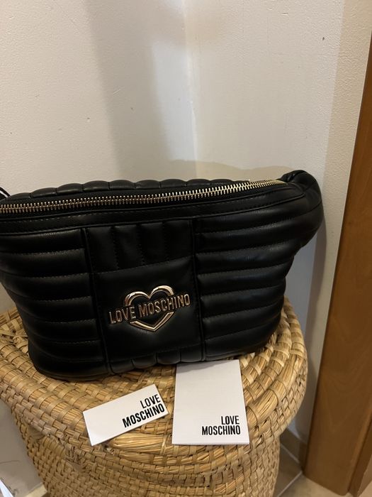 Дамска чанта за кръста Love Moschino