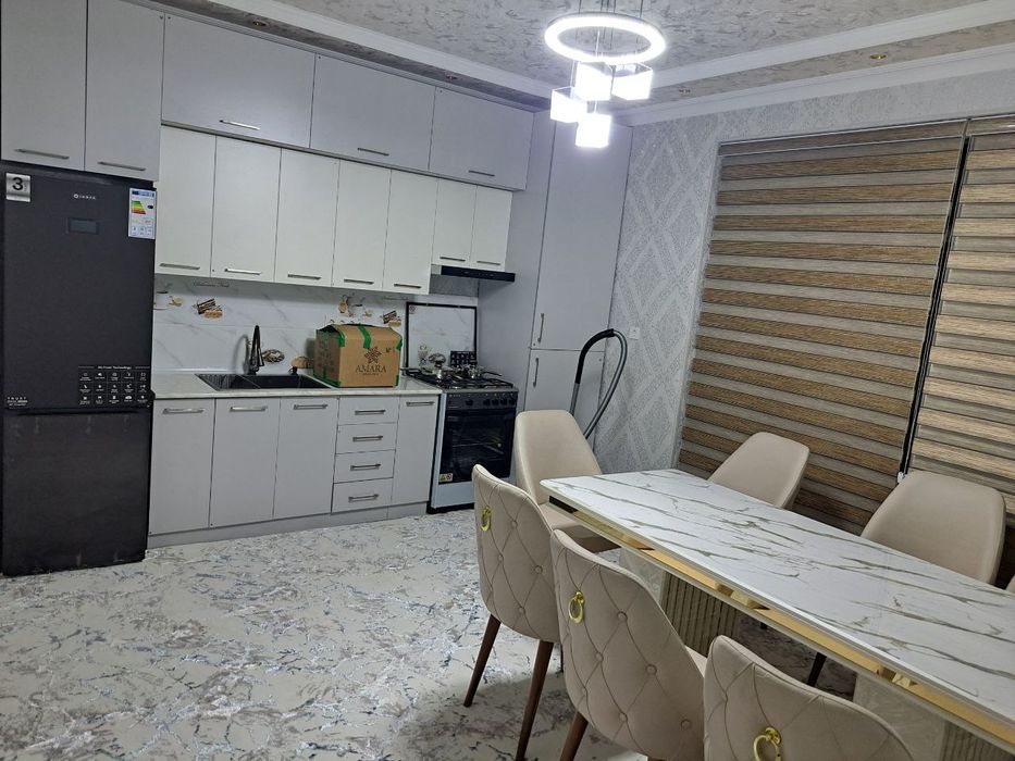 2 xona to'liq ta'mirlangan uy ijaraga beriladi.