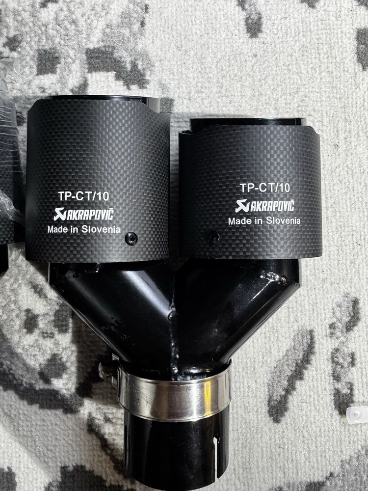 Насадки на глушитель AKRAPOVIC