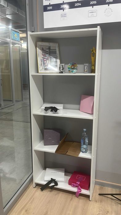 Шкафчик для офиса