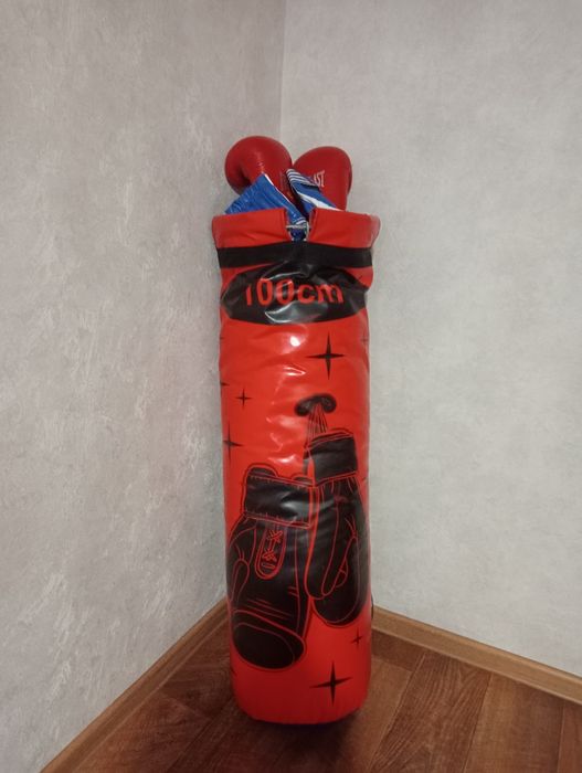 Продам боксёрскую грушу
