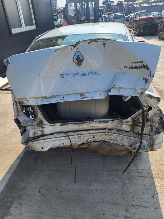 Dezmembrez Renault simbol