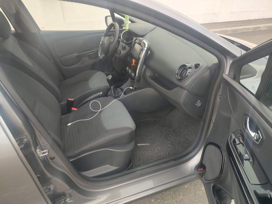 Renault Clio 1.5 dci 2014 Navi...Recent adus