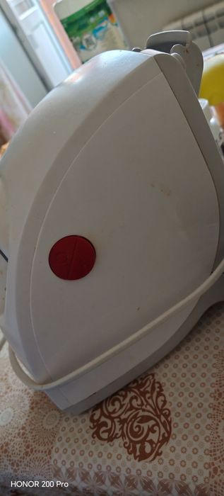 Продам  корпус мясорубки Мулинекс мотором