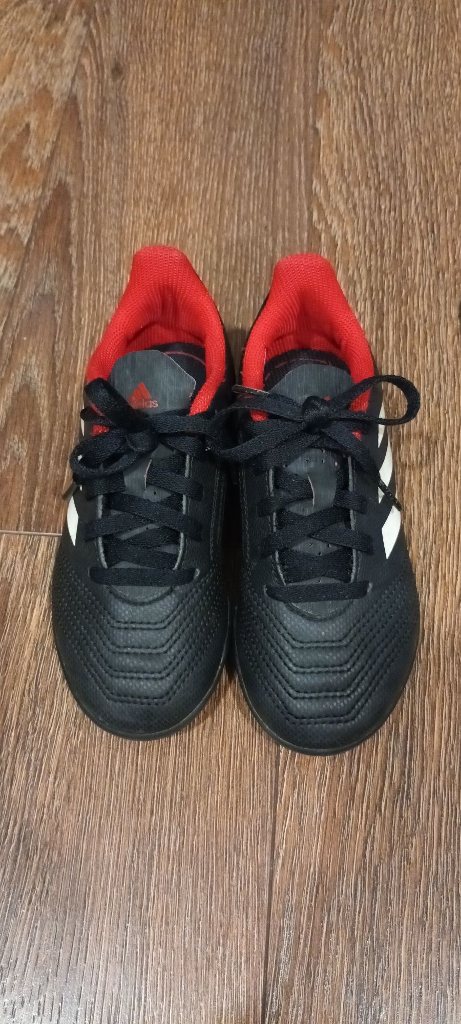 Детски футболни обувки Adidas Predator  размер 29