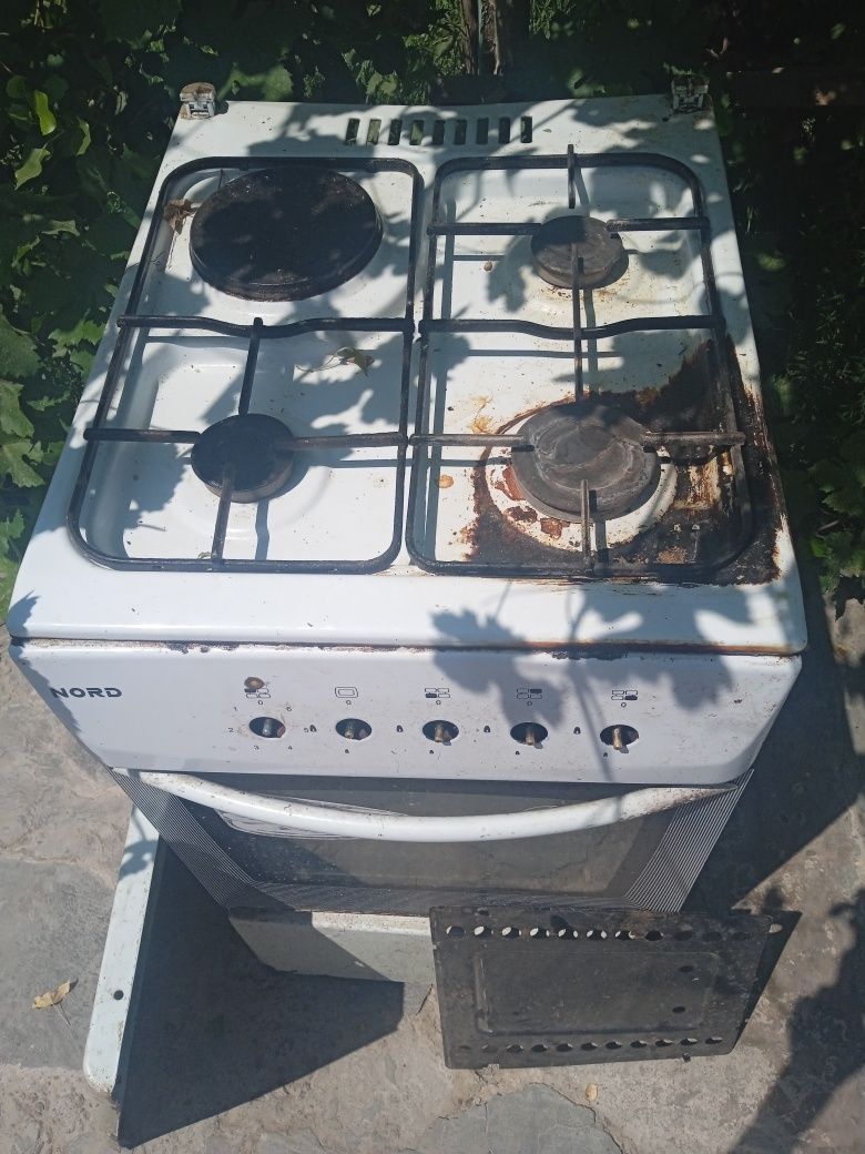 Gaz plita sotiladi