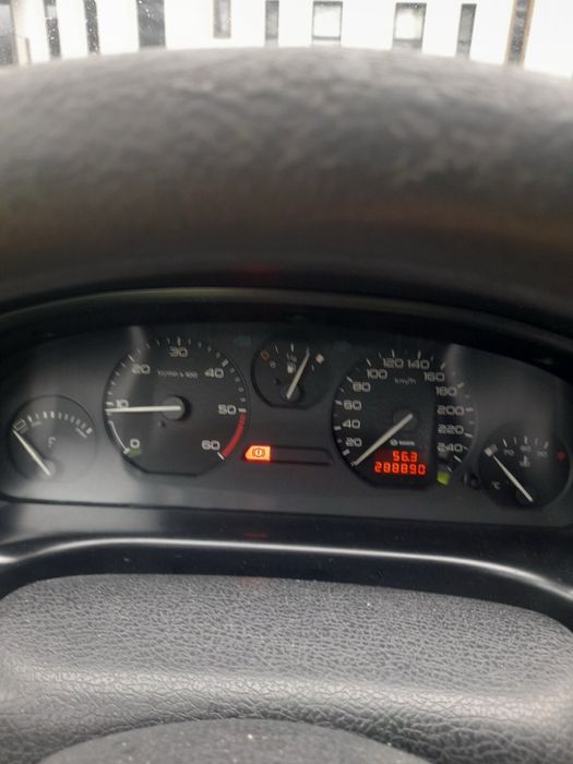 Пежо 406 2.1 HDI