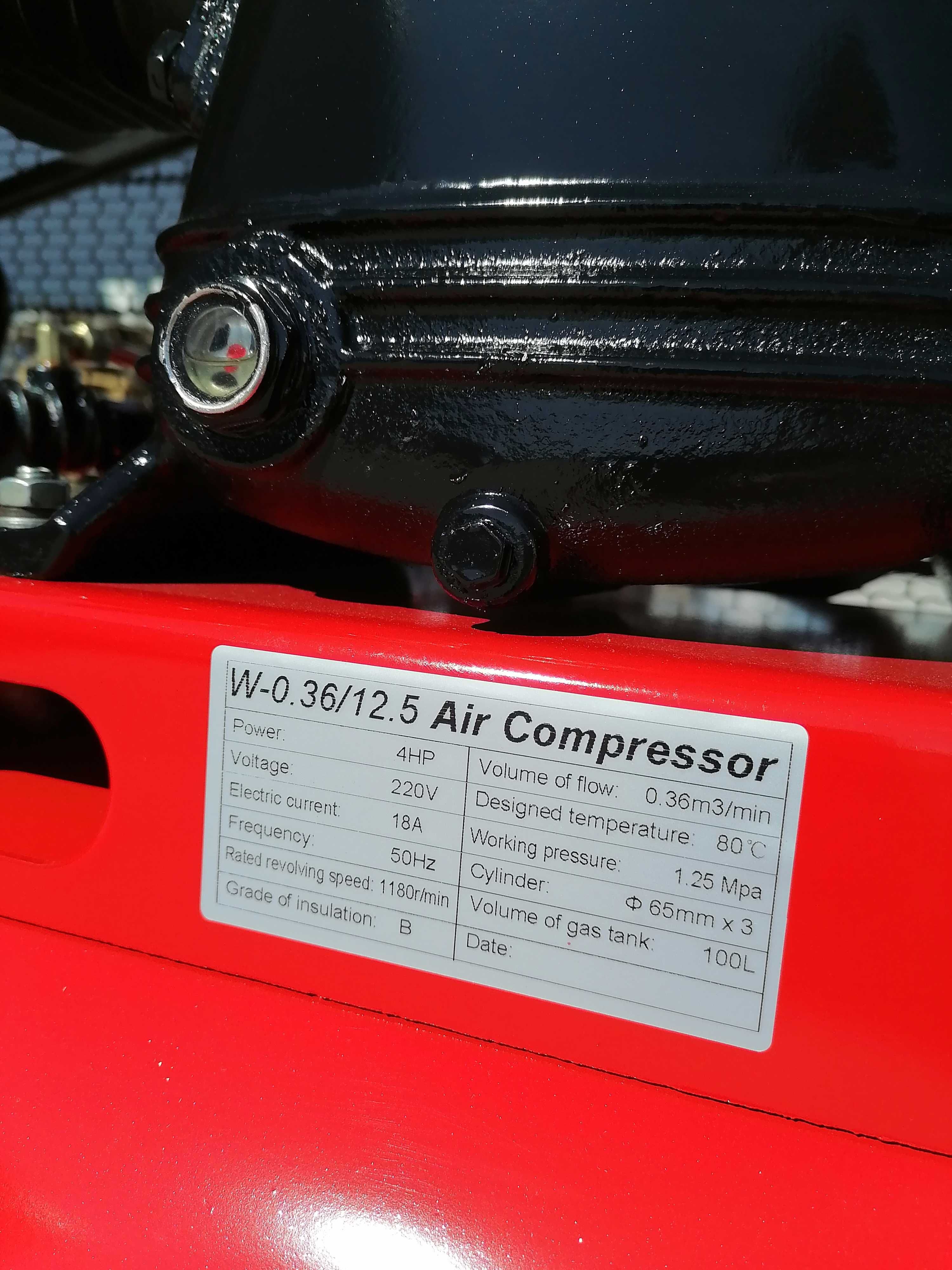 100 L маслен компресор за въздух с 360 литра дебит в минута 12.5 бара