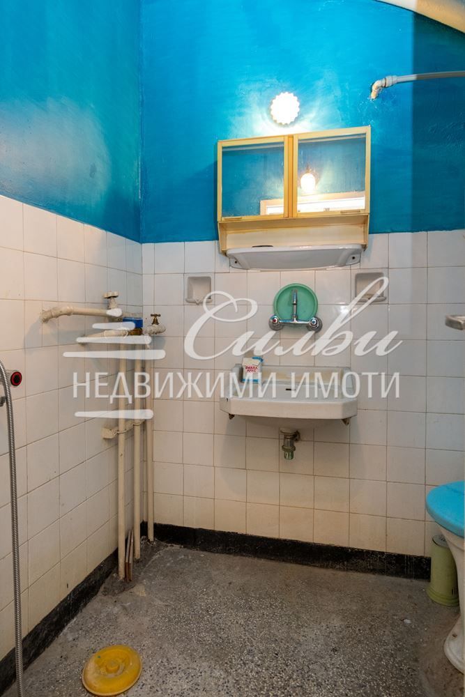 Продава се Двустаен апартамент в Шумен, 5-ти полк - 56 кв.м за 1212 €/кв.м - Снимка #6