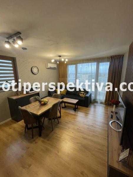 Продава се Двустаен апартамент в Пловдив, Кючук Париж - 68 кв.м за 1986 €/кв.м - Снимка #1