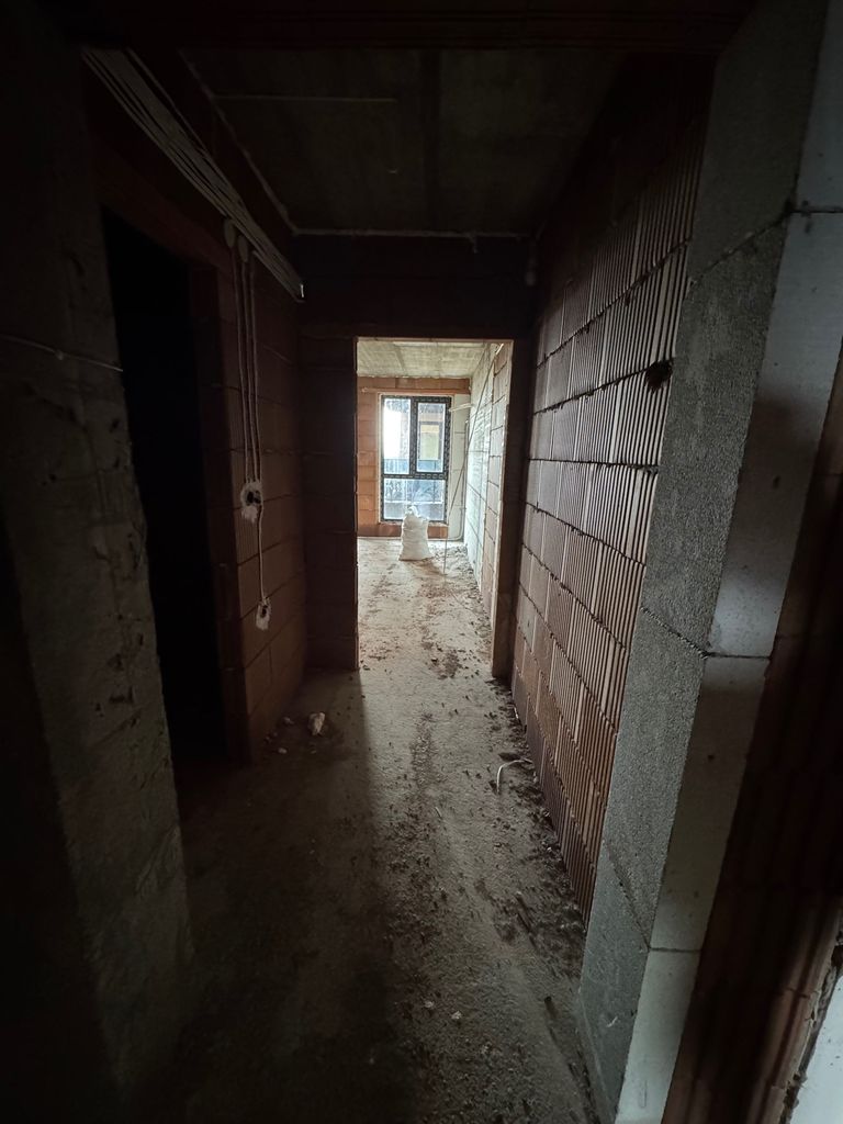 Продава се Едностаен апартамент в Пазарджик, Идеален център - 36 кв.м за 1584 €/кв.м - Снимка #1