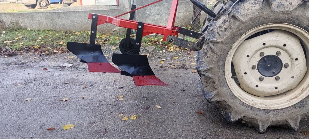 Плуг 2х20 за малогабаритни трактори