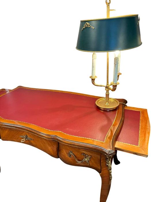 Birou franțuzesc Louis XV din lemn cu piele roșie și extensii laterale