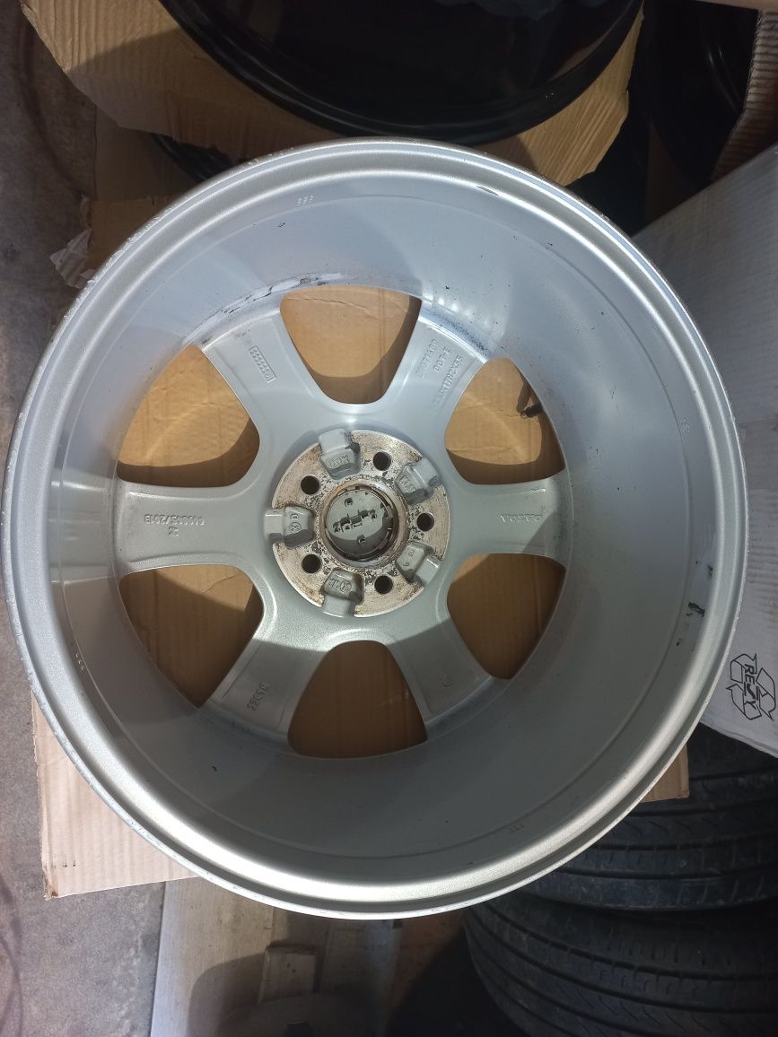 17.5x108 Volvo Xc40 60 70  Forged(леки) 7.5j et55 Volvo S60 S70 S40 V.