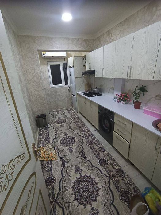 Bezaklar kvartira Shahriston metro yaqnida