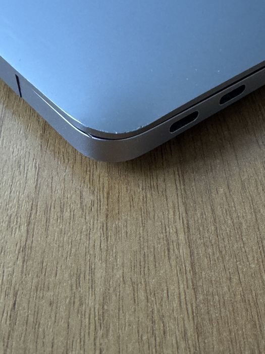 Apple Macbook Air retina 2018, procesor i5, 8Gb ram, 256gb ssd