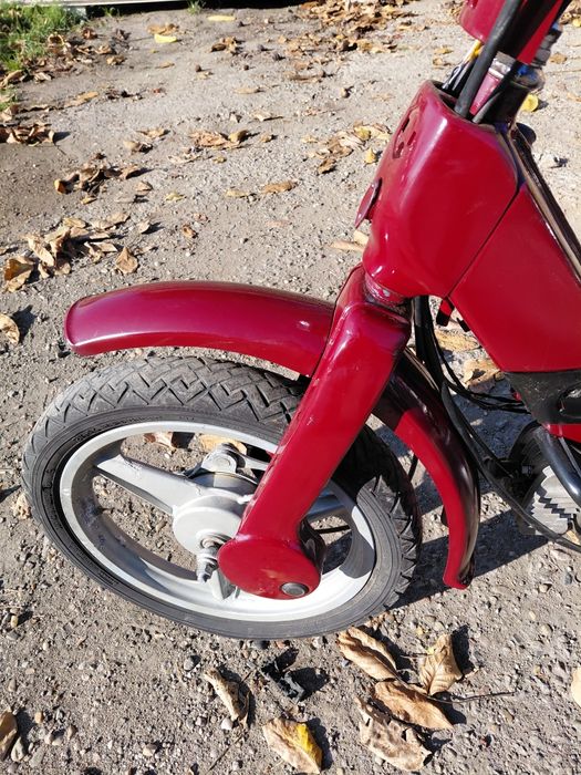 Piaggio Grillo cu pedale.