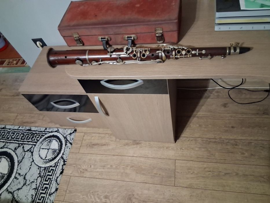 Taragot din lemn de trandafir "foarte vechi "