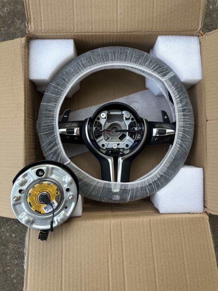 Volan bmw M cu padele pilot automat si limitator pentru gama F