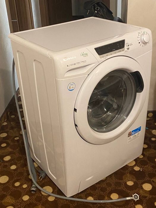 Mașină de spălat Candy – aproape nouă