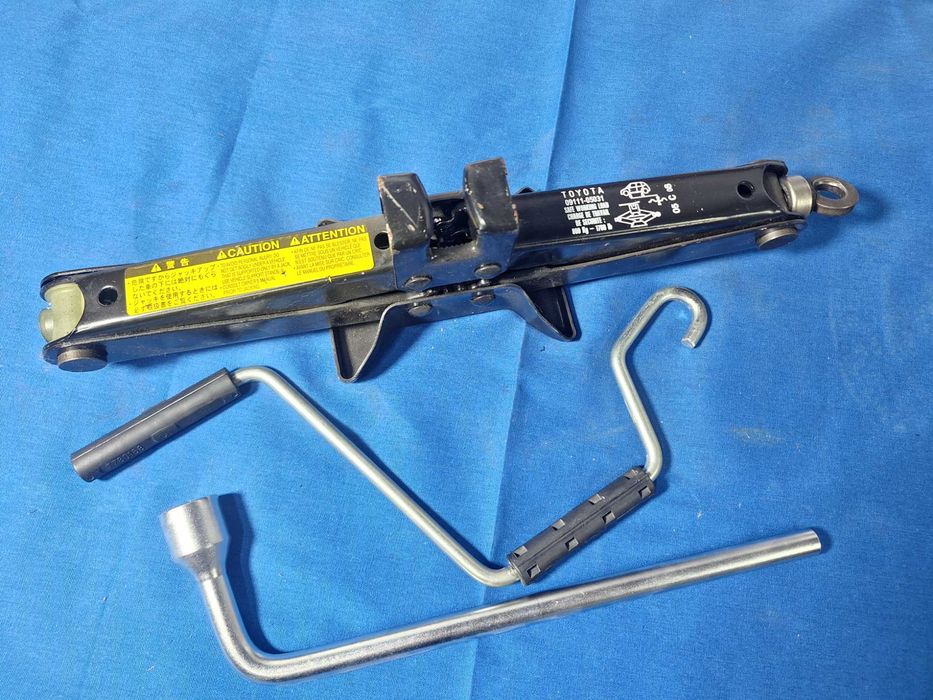 CRIC AUTO Oem TOYOTA Auris Corolla Prius - CA NOU