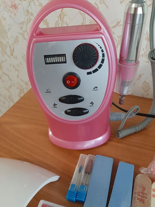 Аппарат для ногтей маникюр отдам за 20