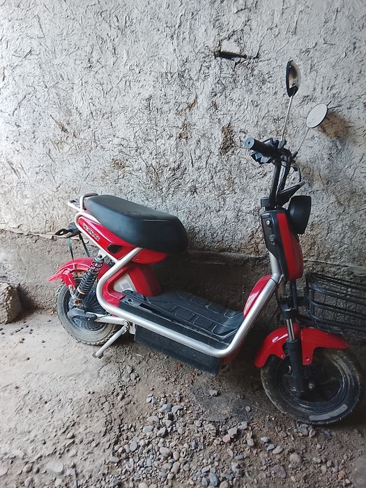 Skuter sotiladi srochna