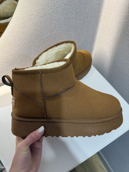 Новые женские зимние угги