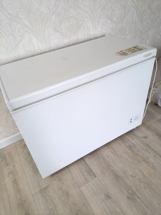 Продам Морозильник