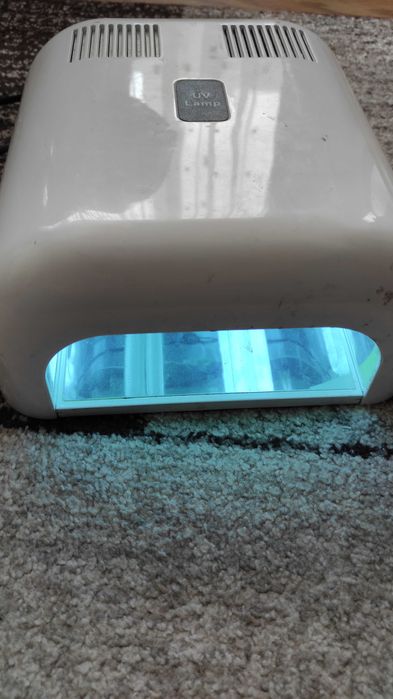 LAMPA ultraviolete pret pe bucata