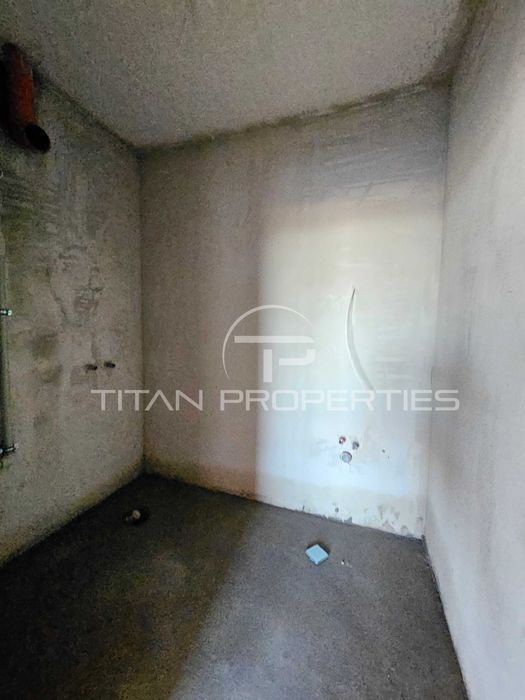 Продава се Тристаен апартамент в Пловдив, Остромила - 122 кв.м за 1255 €/кв.м - Снимка #10