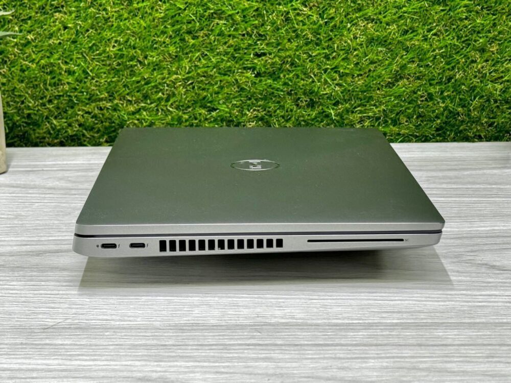Восмеядерный Dell Vostro 5430 | i5-1235U(такой же как 1255u)8 ядер /1