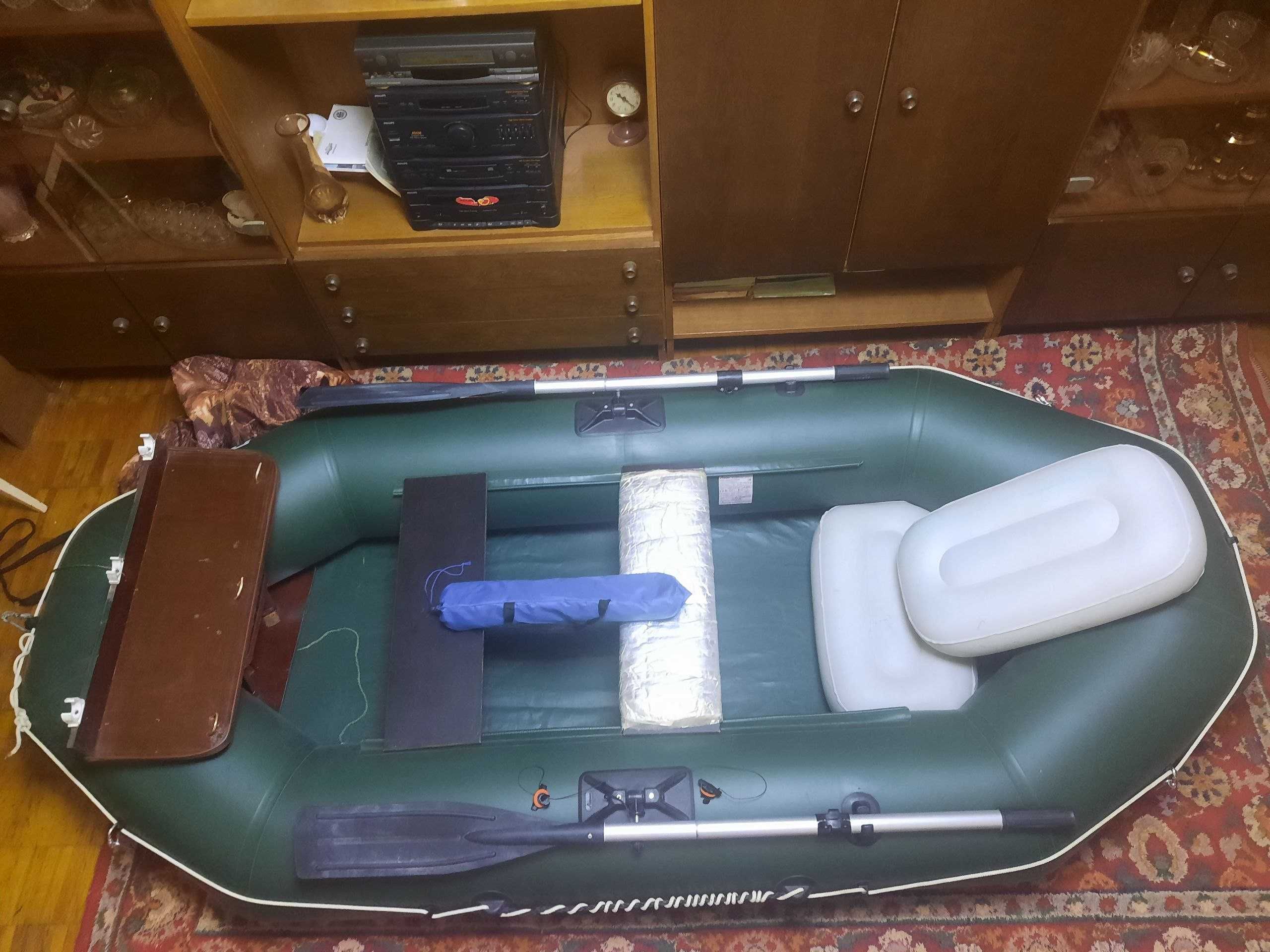 ПВХ лодка BRIZ 260 с жестким полом