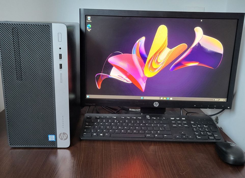 Oferta speciala- Vand Calculator complet HP I5  generatia 8 +