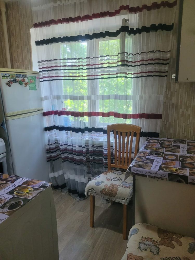 Возьму двух девушек на подсление